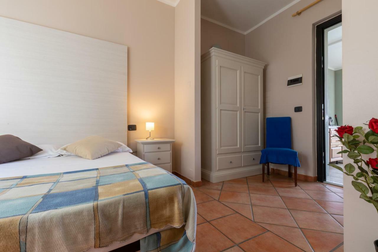 Borgo Blu Poggio Aparthotel Lazise Exterior photo