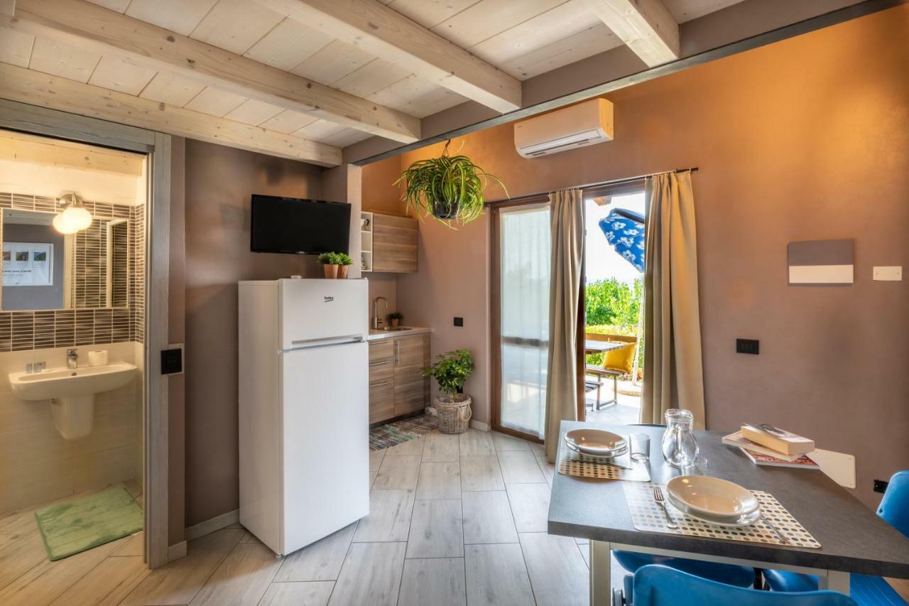 Borgo Blu Poggio Aparthotel Lazise Exterior photo